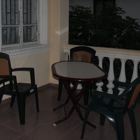 Festina Lente Hotel Kobuleti Bagian luar foto