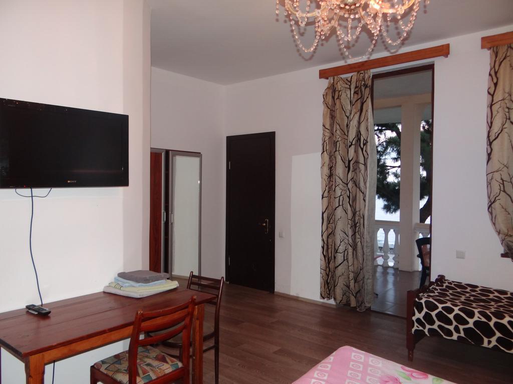 Festina Lente Hotel Kobuleti Bagian luar foto
