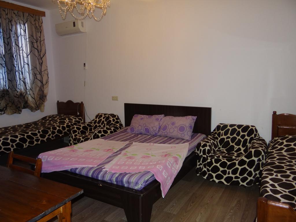 Festina Lente Hotel Kobuleti Bagian luar foto
