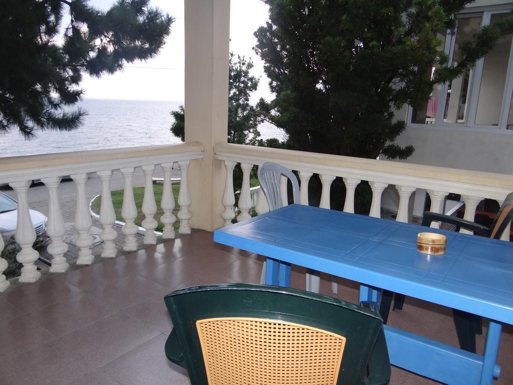 Festina Lente Hotel Kobuleti Bagian luar foto
