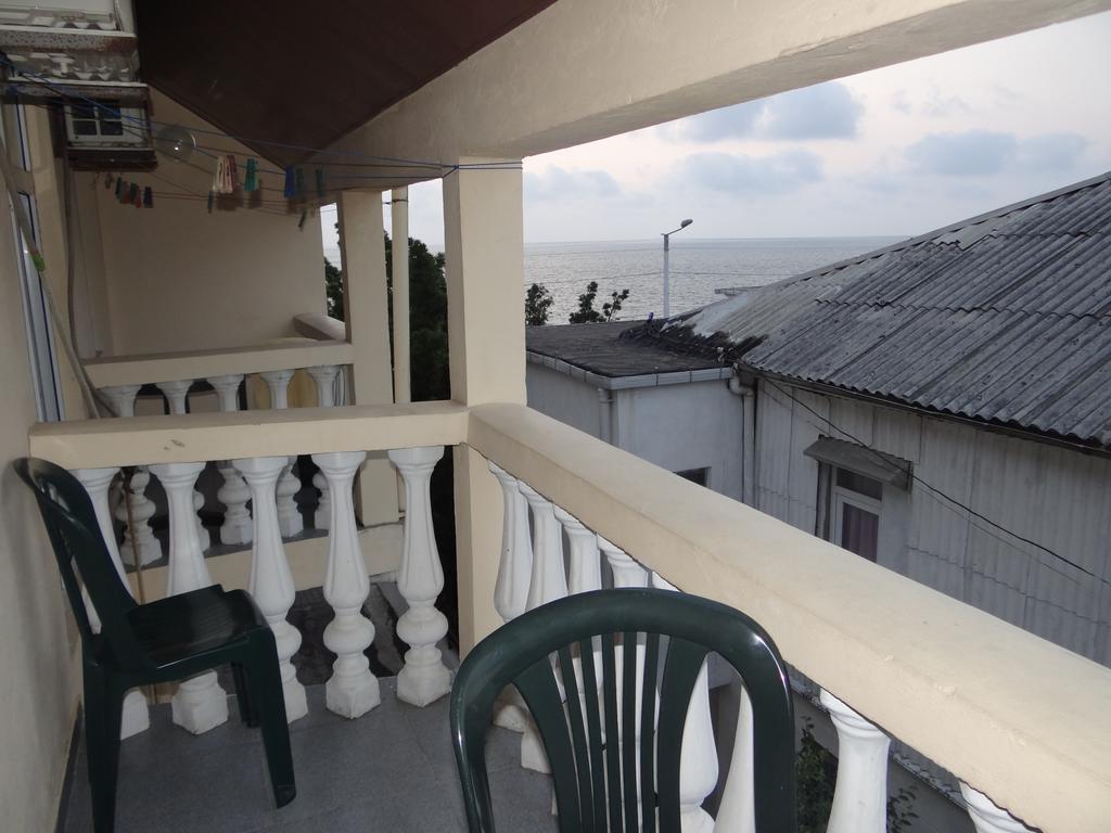 Festina Lente Hotel Kobuleti Bagian luar foto