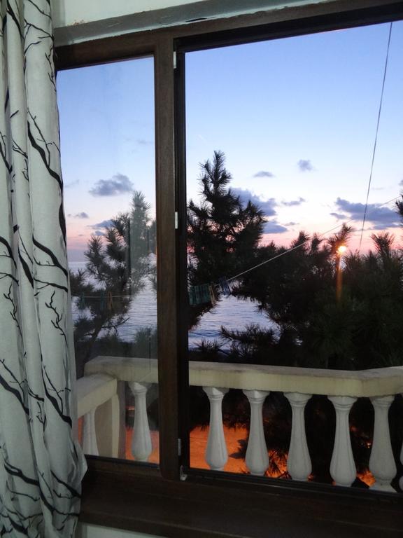 Festina Lente Hotel Kobuleti Bagian luar foto