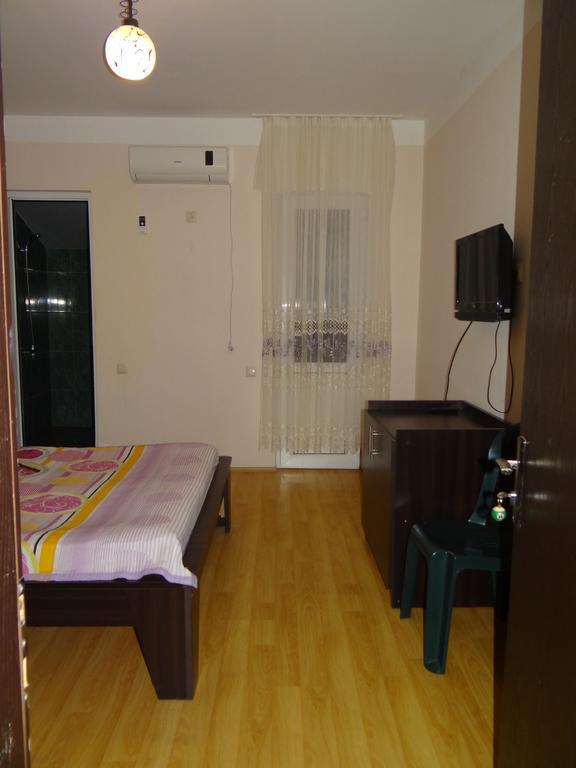 Festina Lente Hotel Kobuleti Bagian luar foto