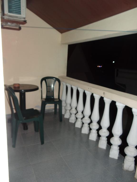 Festina Lente Hotel Kobuleti Bagian luar foto