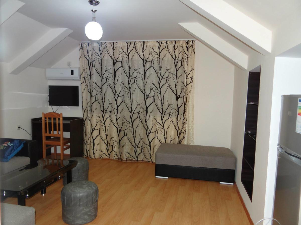 Festina Lente Hotel Kobuleti Bagian luar foto