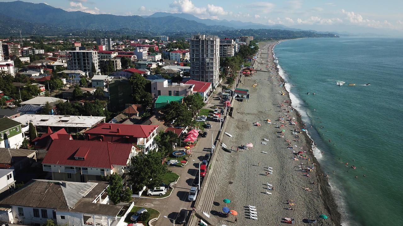 Festina Lente Hotel Kobuleti Bagian luar foto
